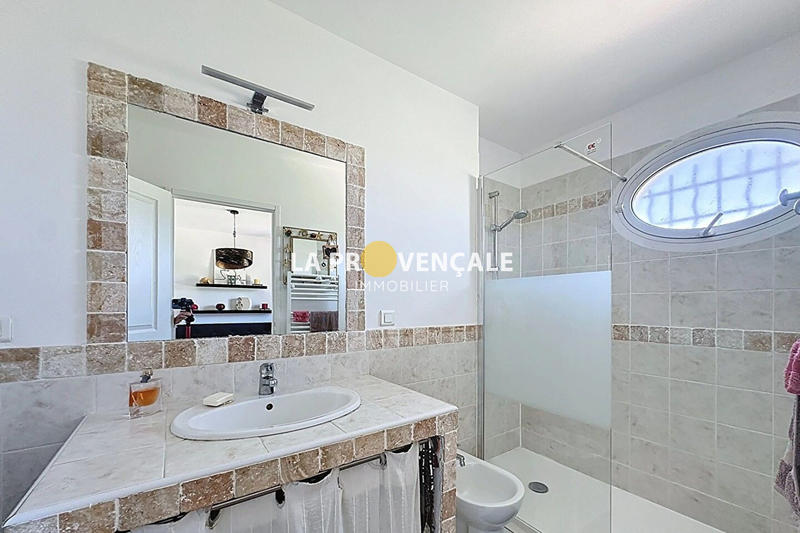 Maison - 175 m² - 6 pièces