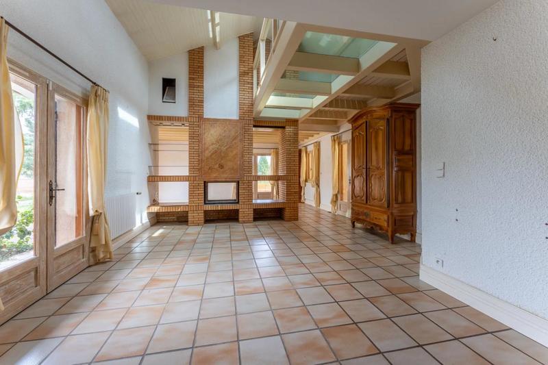 Maison traditionnelle - 215 m² - 7 pièces