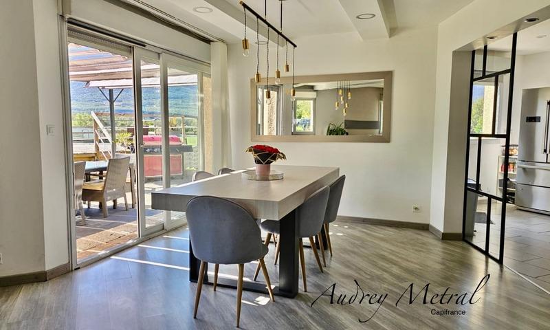 Maison - 157 m² - 5 pièces