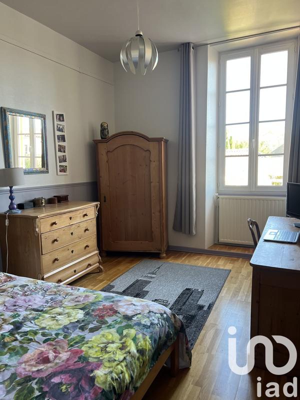 Maison - 238 m² - 7 pièces
