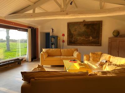 Maison - 214 m² - 4 pièces