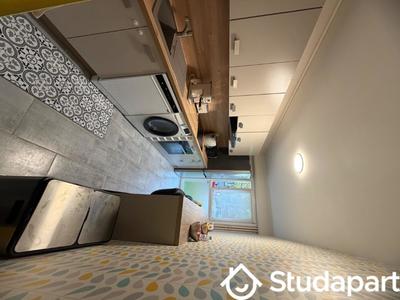 Chambre - 10 m² - 1 pièce