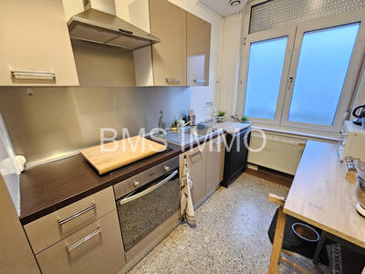 Appartement - 80 m² - 3 pièces