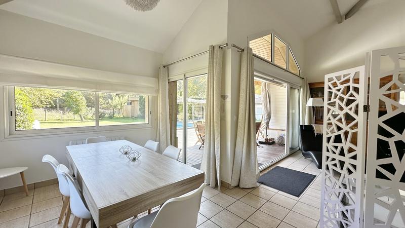 Maison contemporaine - 143 m² - 6 pièces