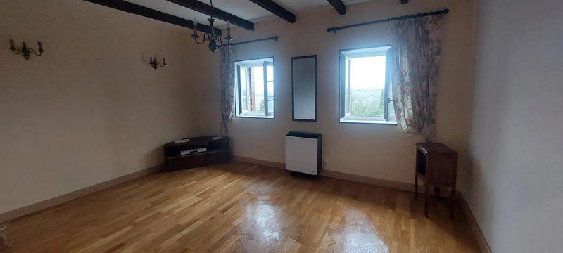 Maison - 335 m² - 15 pièces
