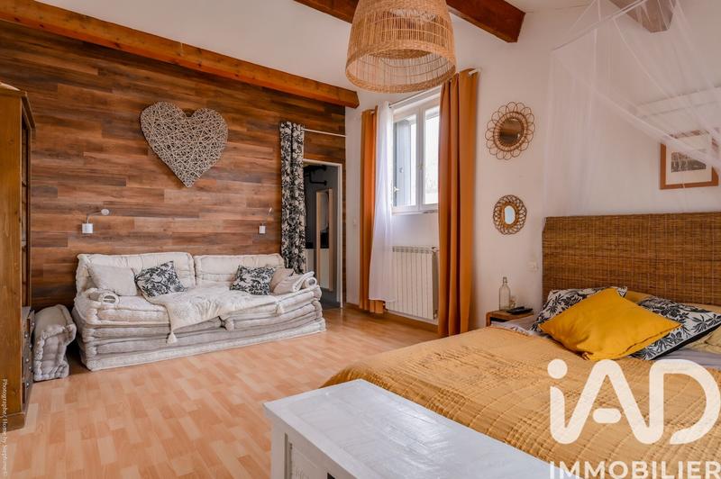 Maison - 228 m² - 6 pièces