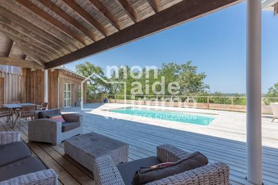 Maison contemporaine - 227 m² - 7 pièces