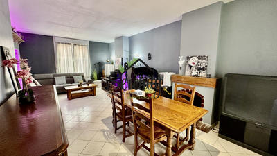 Maison - 95 m² - 6 pièces