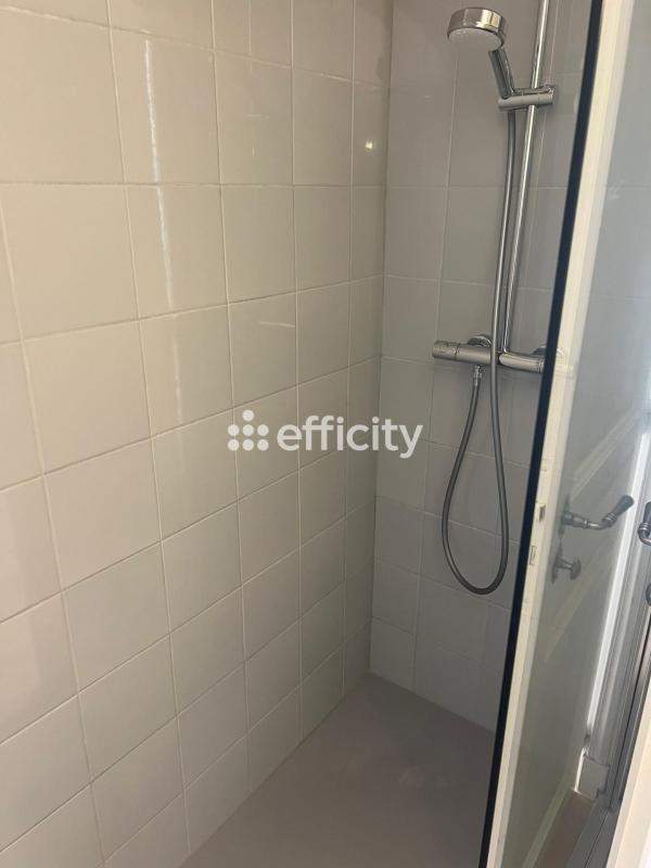 Maison - 80 m² - 5 pièces