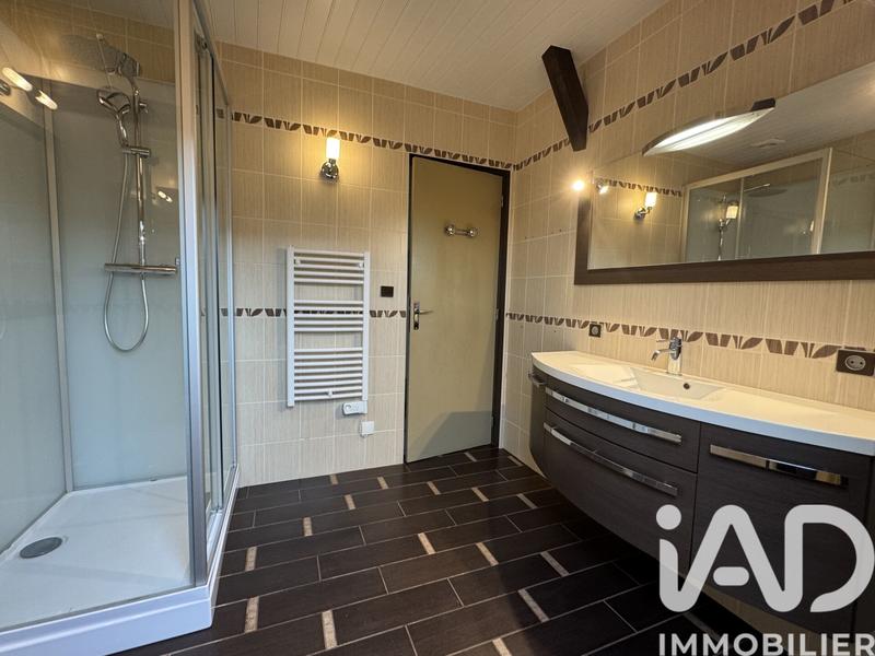 Maison - 156 m² - 9 pièces