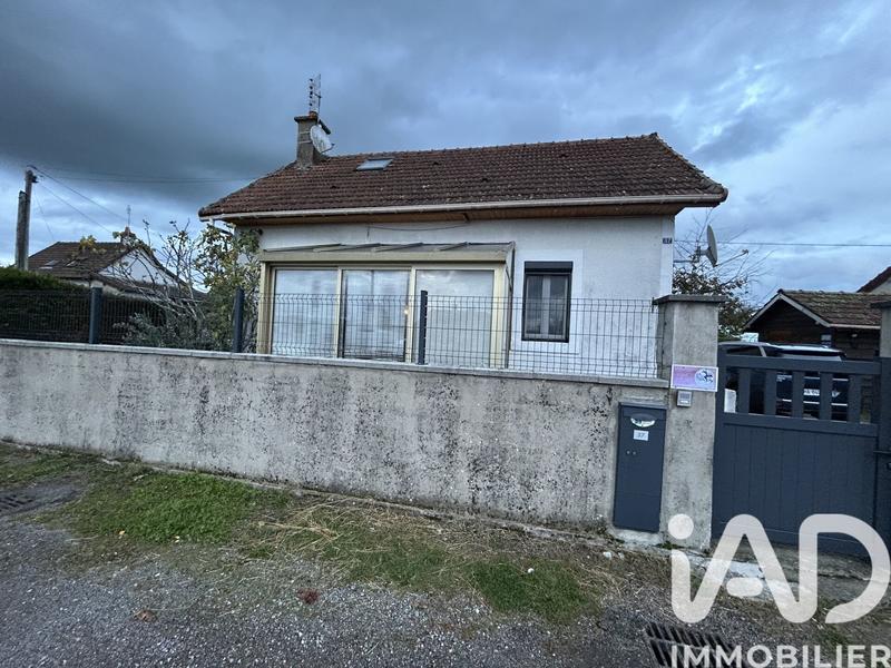 Maison - 90 m² - 4 pièces