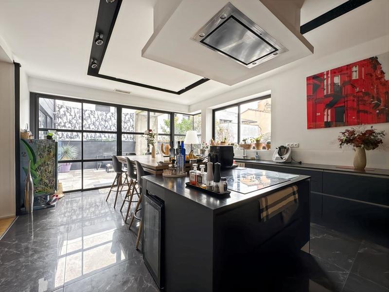 Maison de ville - 260 m² - 6 pièces