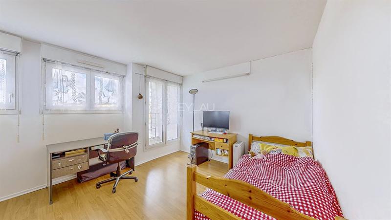 Appartement - 82 m² - 4 pièces