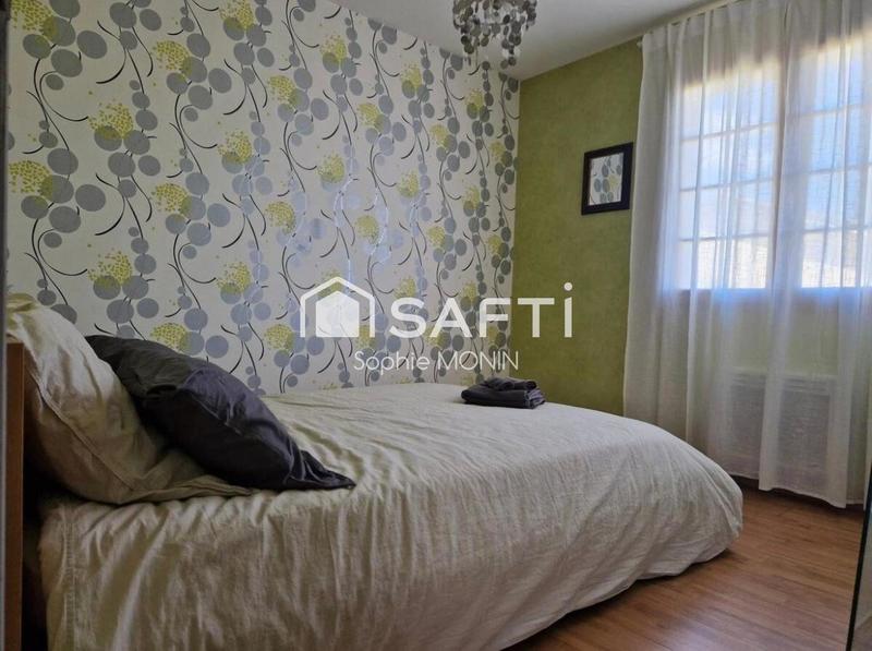 Villa - 130 m² - 8 pièces