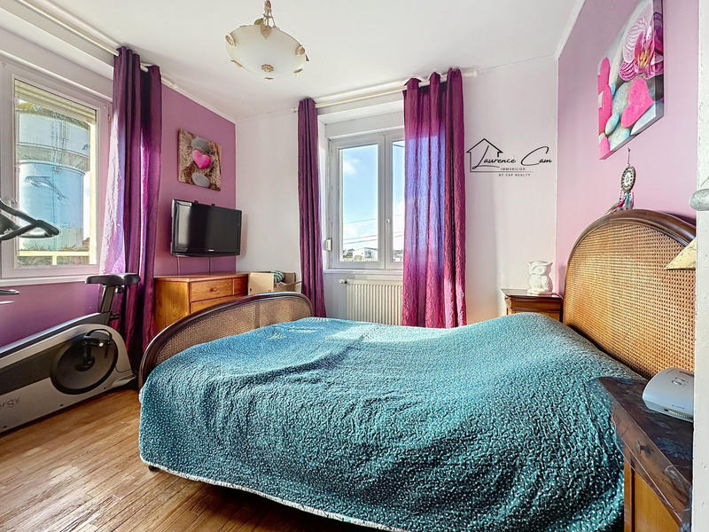 Maison - 126 m² - 9 pièces