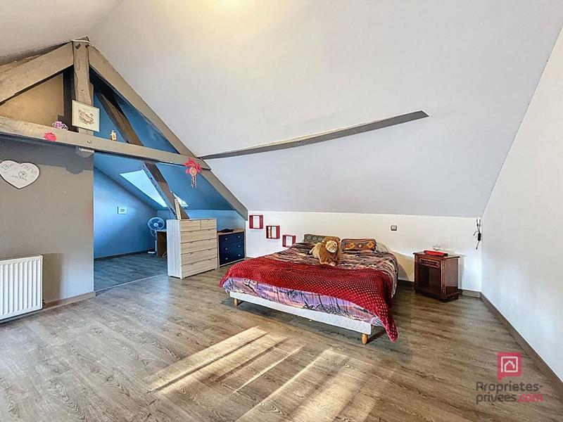 Maison - 225 m² - 6 pièces