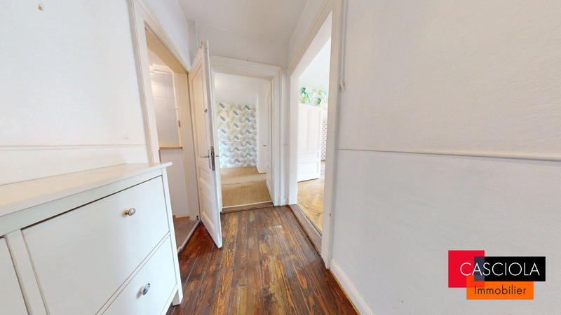 Appartement - 80 m² - 4 pièces