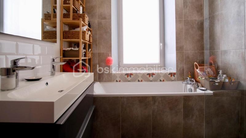 Appartement - 158 m² - 6 pièces