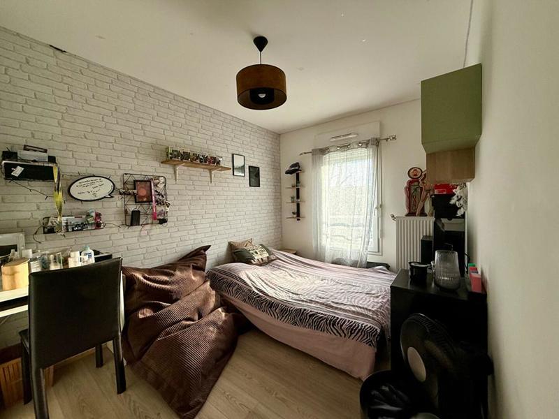 Maison - 80 m² - 5 pièces