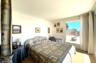 Appartement - 96 m² - 4 pièces