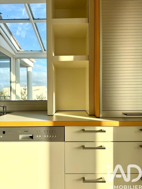 Maison - 255 m² - 9 pièces