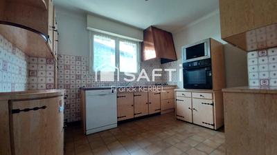 Maison - 136 m² - 6 pièces