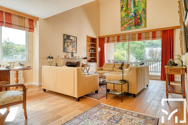 Duplex - 210 m² - 7 pièces