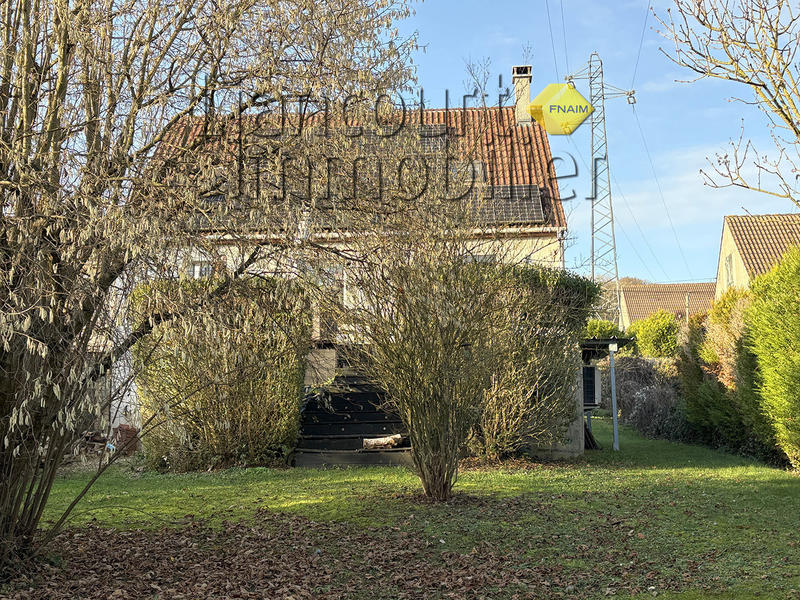 Maison - 98 m² - 6 pièces