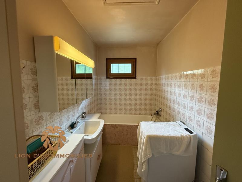 Maison - 92 m² - 5 pièces