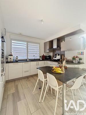 Maison - 114 m² - 6 pièces