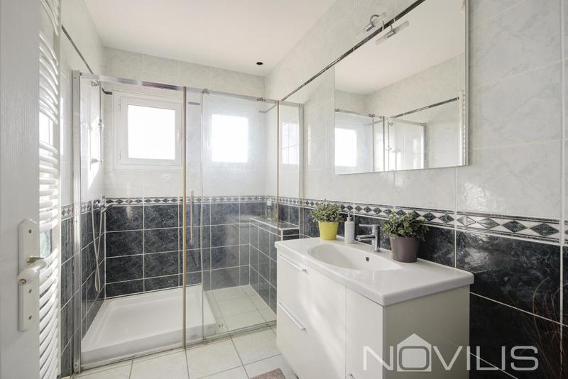 Maison - 188 m² - 5 pièces