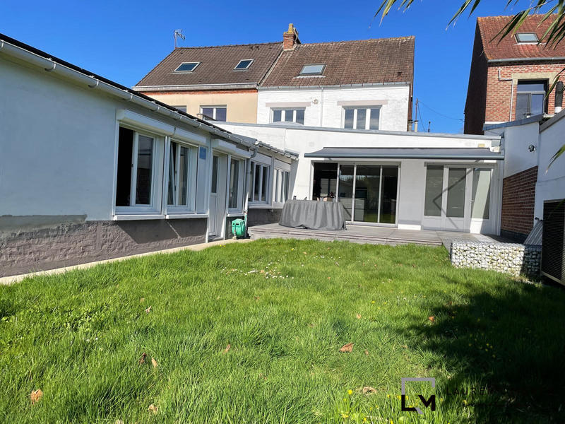 Maison - 200 m² - 5 pièces