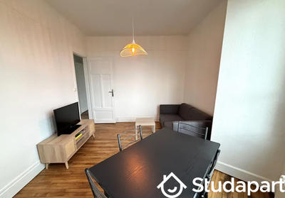 Chambre - 12 m² - 1 pièce