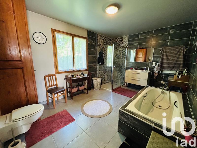 Maison - 183 m² - 5 pièces