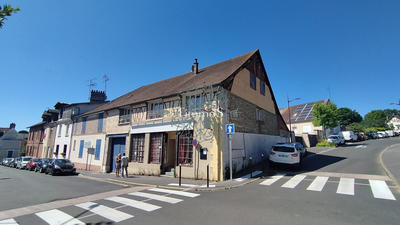 Immeuble - 220 m² - 2 pièces