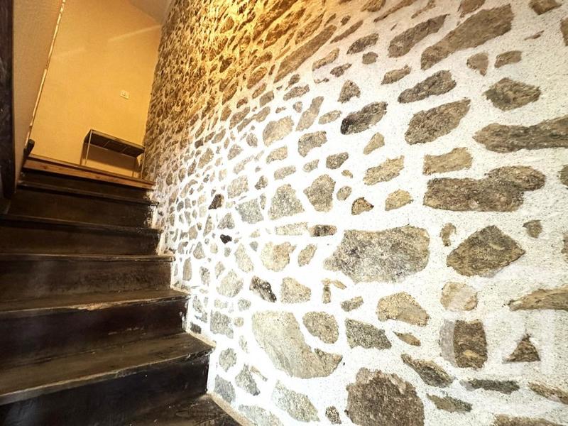 Maison - 217 m² - 6 pièces