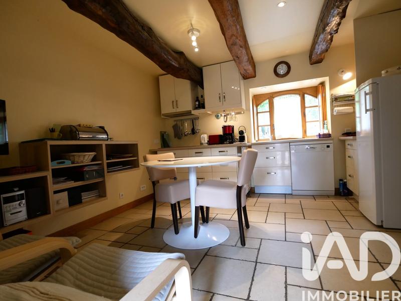 Maison - 220 m² - 8 pièces