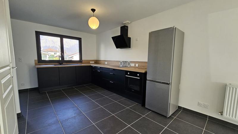 Maison - 97 m² - 5 pièces