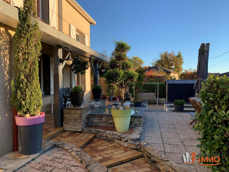 Villa - 172 m² - 8 pièces