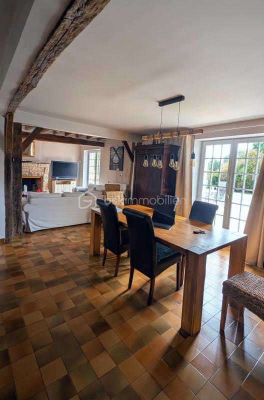 Maison en pierre - 210 m² - 7 pièces