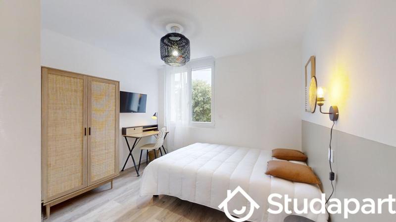 Chambre - 11 m² - 1 pièce