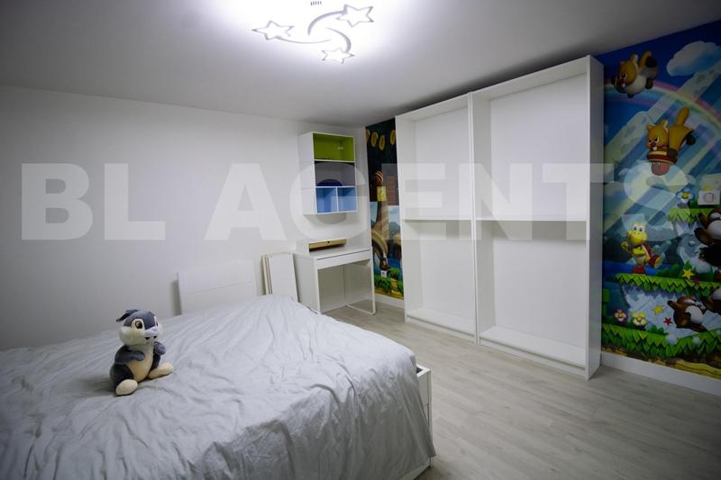 Maison traditionnelle - 121 m² - 6 pièces