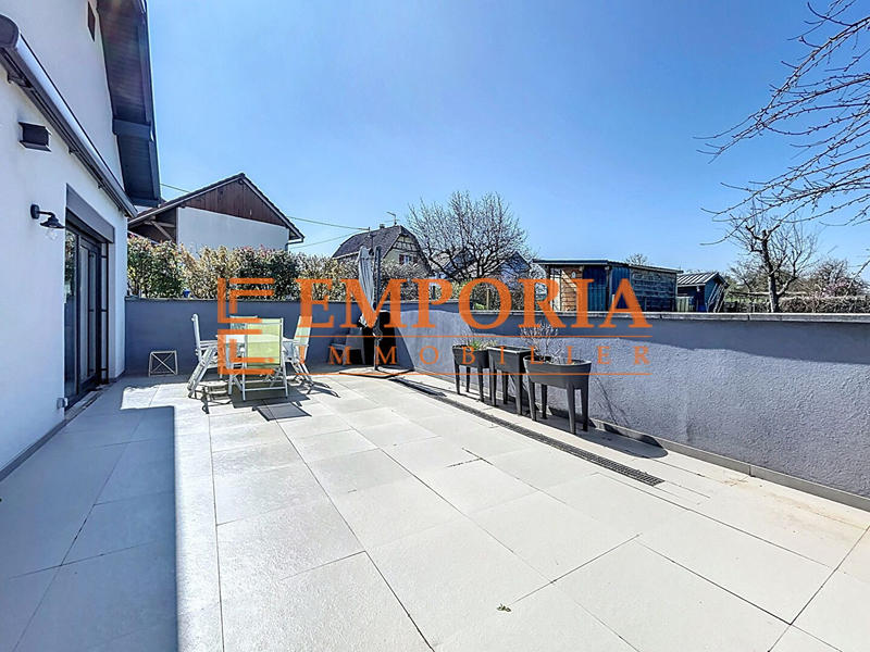 Maison - 94 m² - 5 pièces