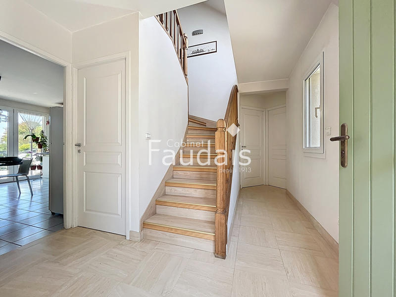 Maison - 171 m² - 6 pièces