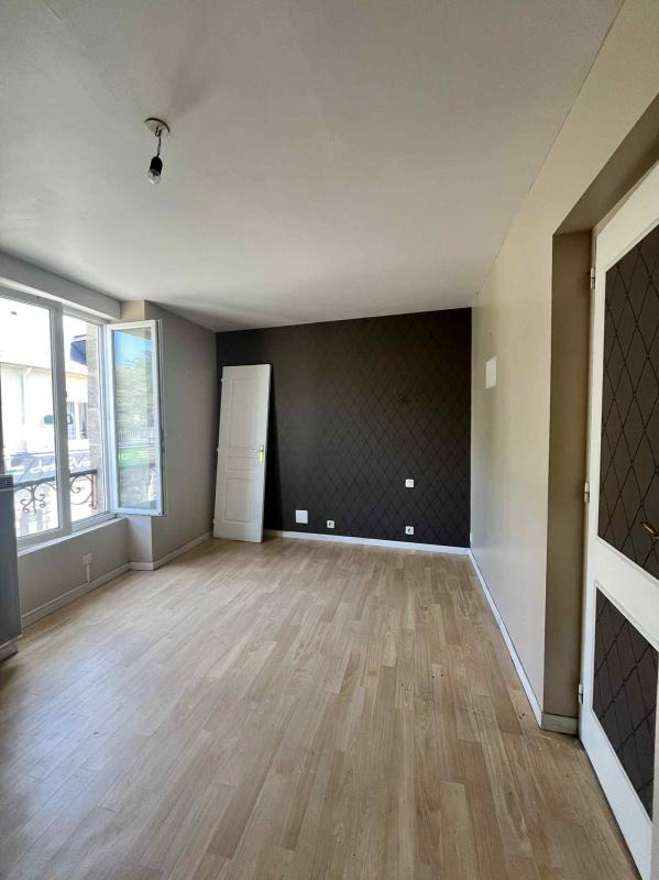 Maison - 277 m² - 5 pièces