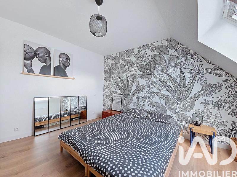 Maison - 94 m² - 5 pièces