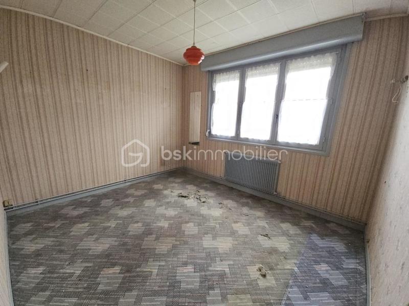 Maison - 80 m² - 5 pièces