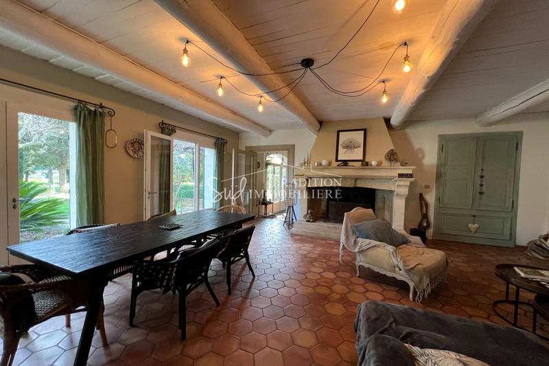 Maison - 250 m² - 8 pièces