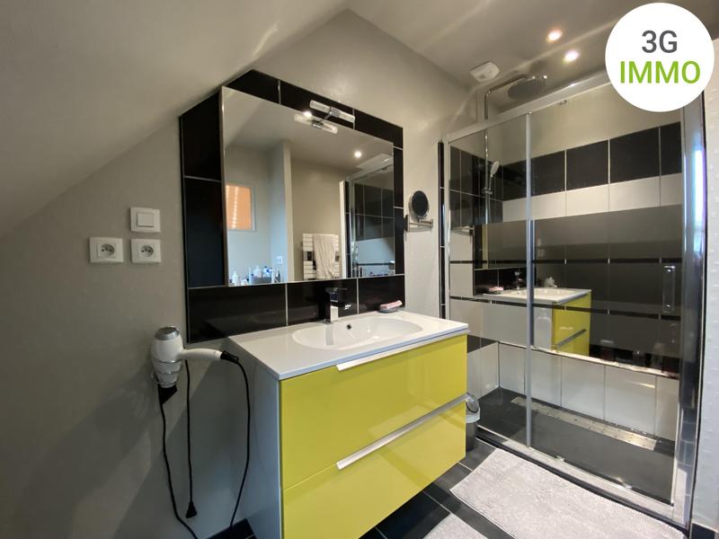 Maison - 105 m² - 6 pièces