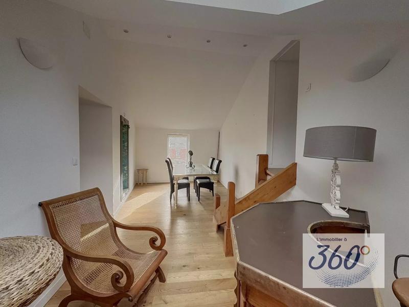 Appartement - 118 m² - 2 pièces